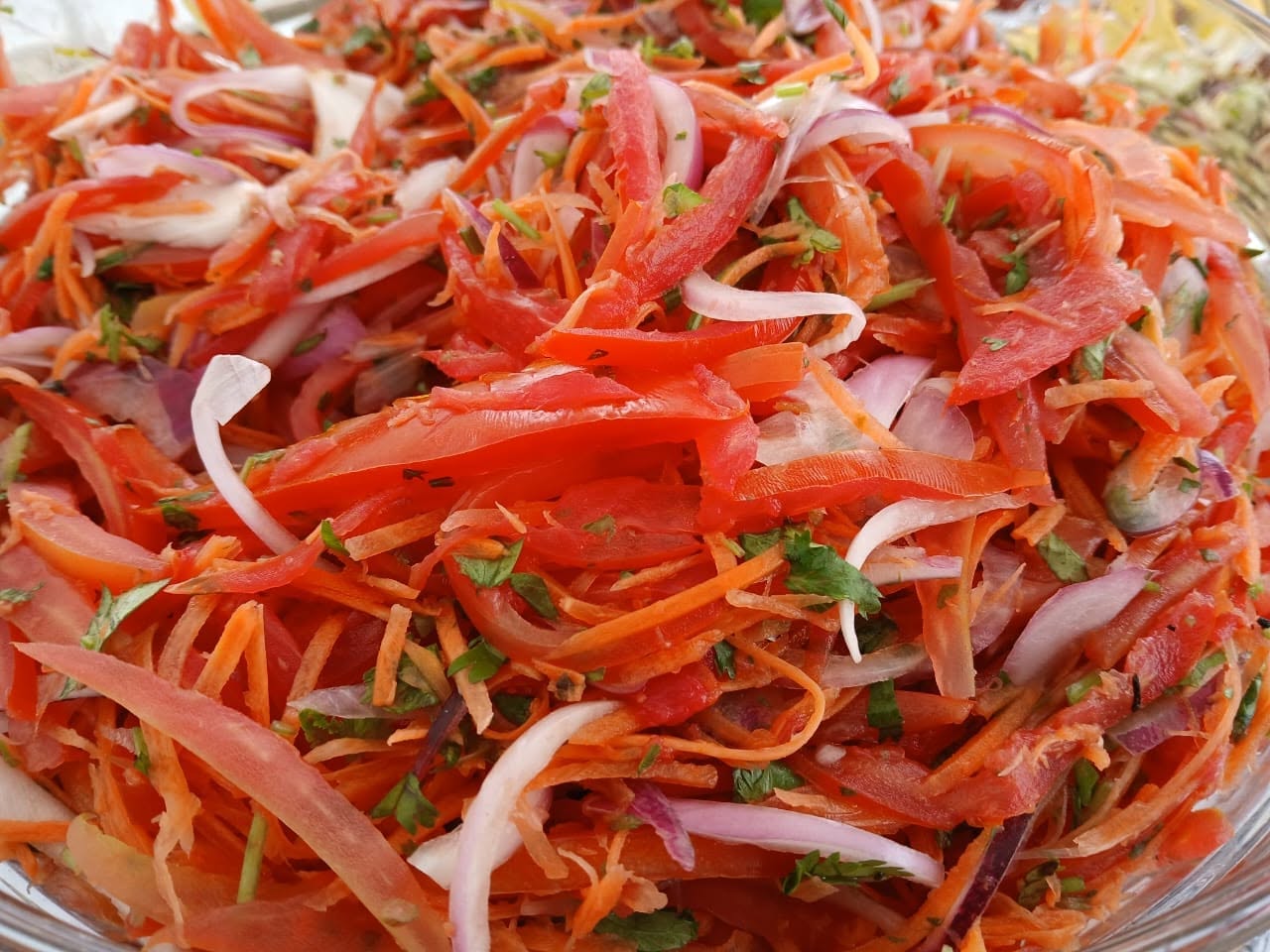 Fresh tomato salad